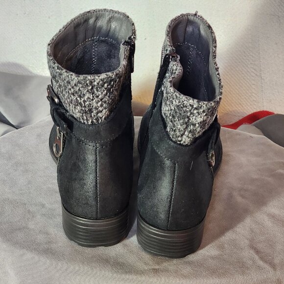 White Mountain Black Faux Suede Zip Buckle Fabric Upper Ankle Randolph Boot 6.5M - Picture 9 of 16